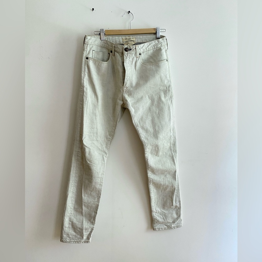 Levi’s made and crafted Tack size 32 light wash jeans